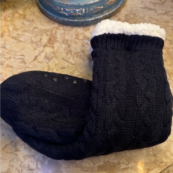 3/$30 Brand New Sherpa Lined Sweater Socks House Slippers - Picture 5 of 5